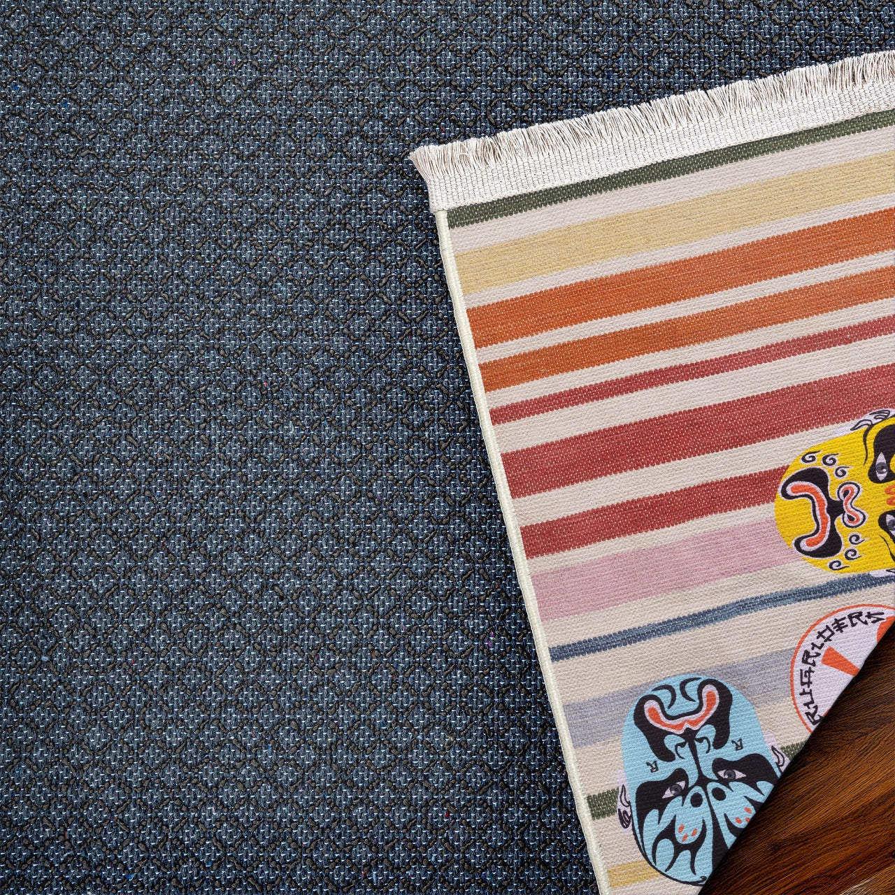 Carnaval Stripes Kaymaz Tabanlı Yıkanabilir Halı