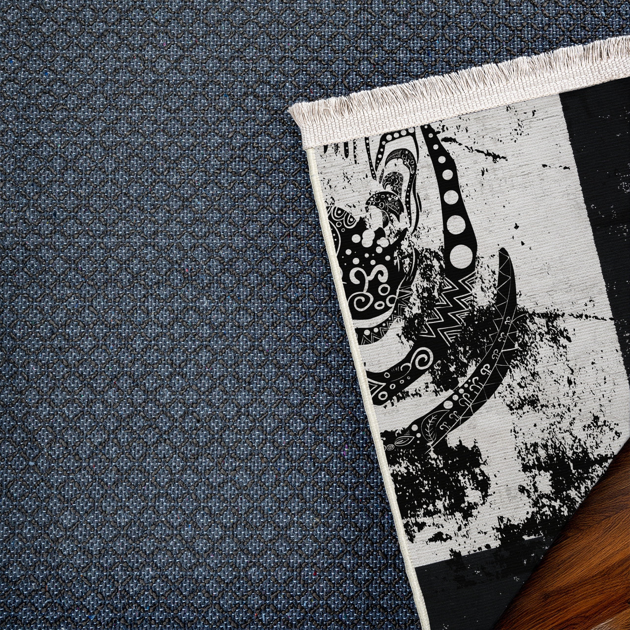 Zebra Desenli Kaymaz Tabanlı Yıkanabilir Halı