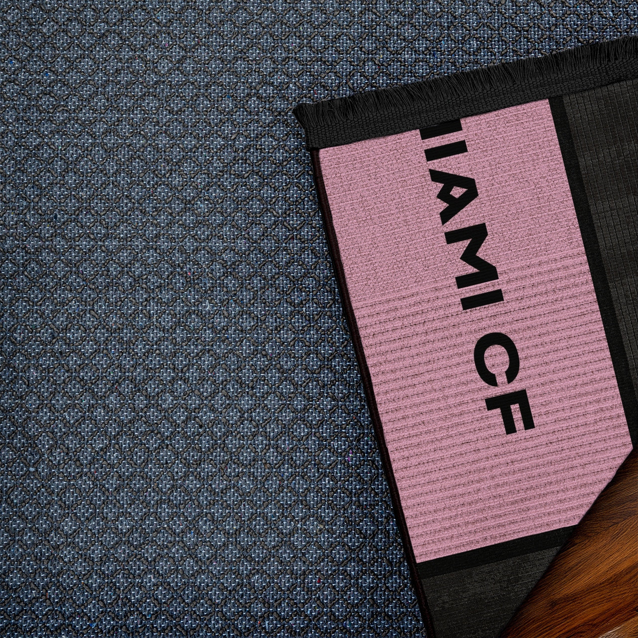 INTER MIAMI CF Pembe Detaylı Yıkanabilir Kaymaz Tabanlı Halı