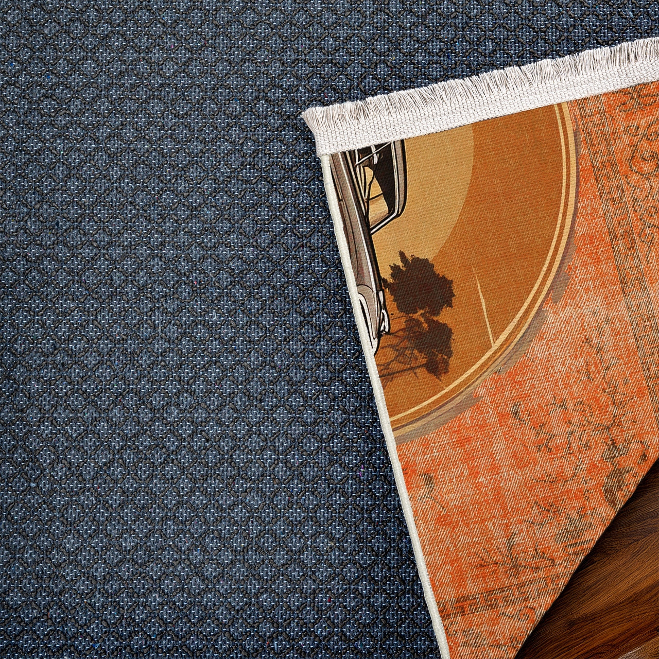 Turuncu Vintage Klasik Araba Desenli Halı