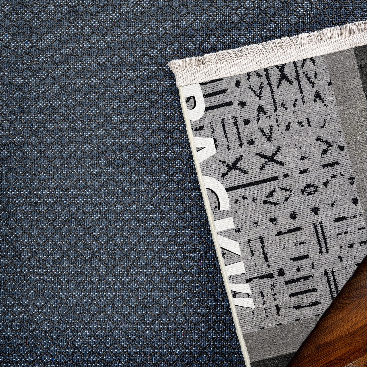 Keep Back Kaymaz Tabanlı Yıkanabilir Halı